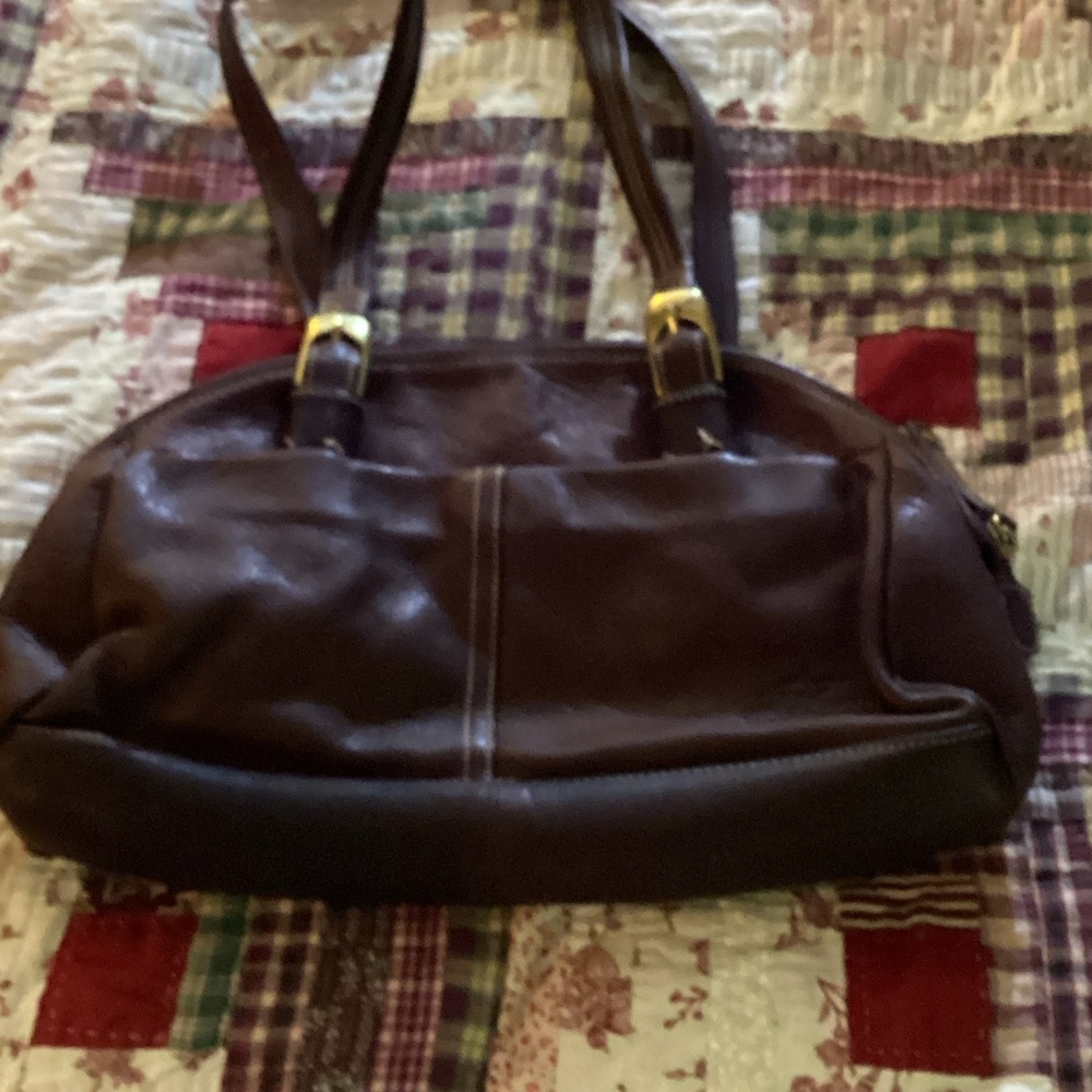 Stone Mountain Accessories Dark Brown Shoulder Bag
